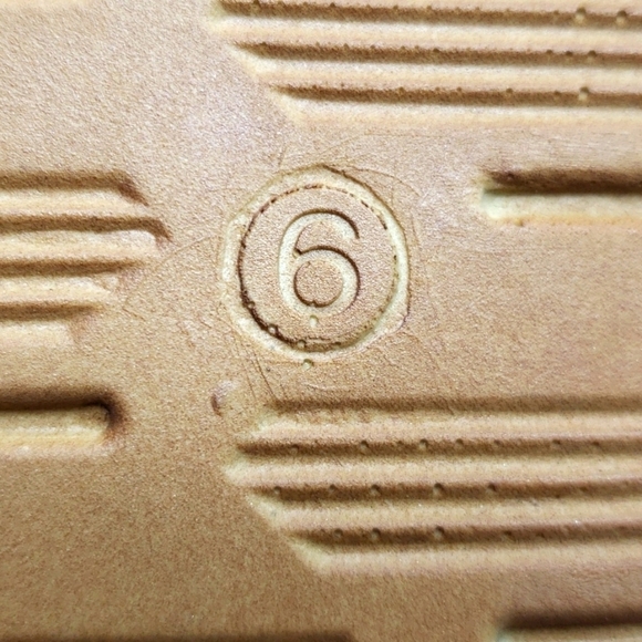 WANTED Women's Cove Studded Sandals black silver 6 new - Picture 12 of 12